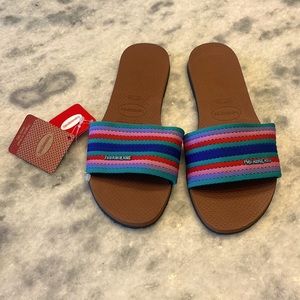NWT Havaianas multi-Color slide sandal. size 37-38